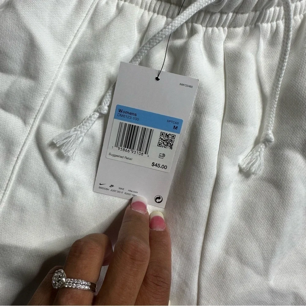 Nike White Essential Fleece High-Rise Shorts Size Medium